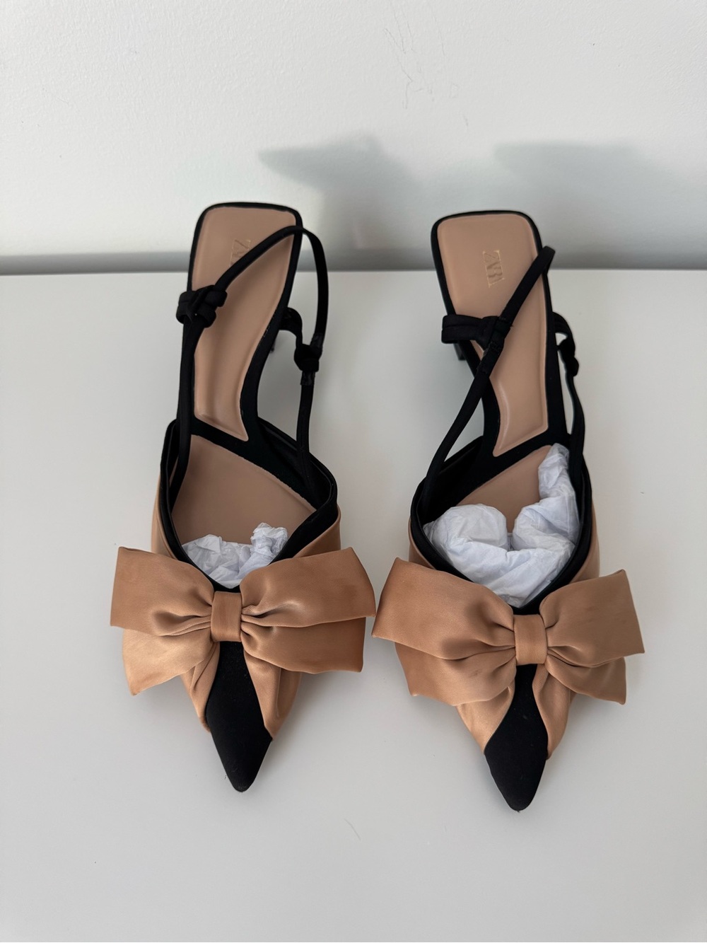 Zara Black Slingback Pointed-Toe Flats with Champagne Bow
